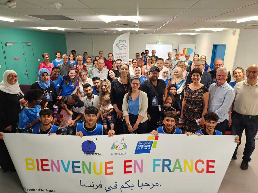Un chemin d’amitié, de solidarité et de responsabilité: nouvelle arrivée des couloirs humanitaires en France